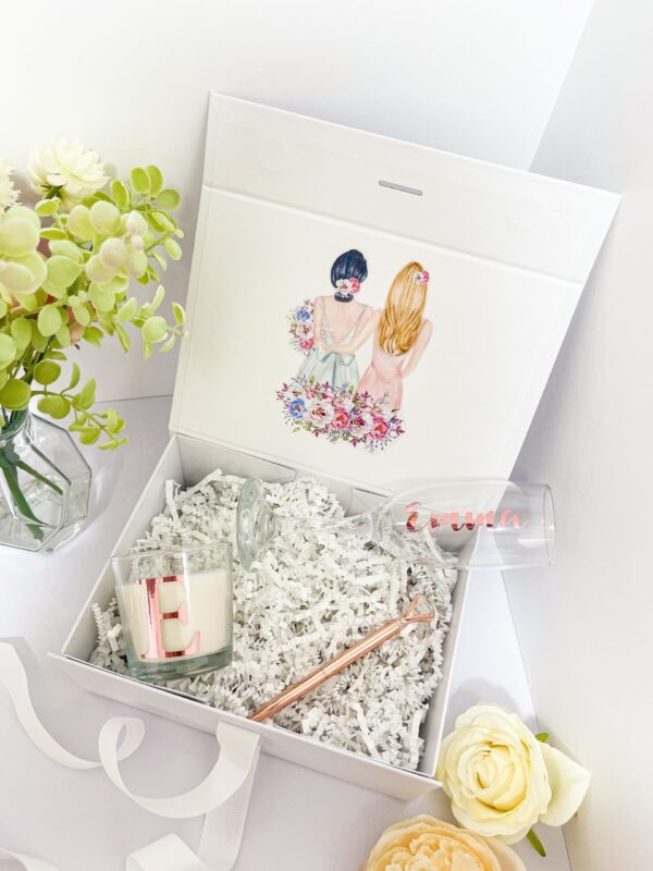 Pre filled bridesmaid gift box with two friend on the lid and 3 items
