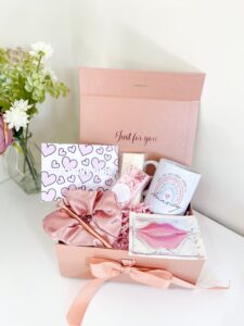 Pick me up Gift Box with 7 items